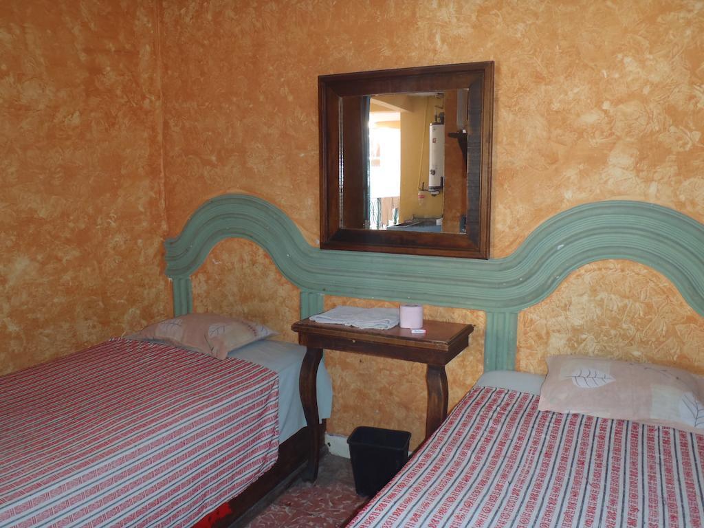 Hotel Casa De Huespedes Hidalgo Tehuacán Δωμάτιο φωτογραφία